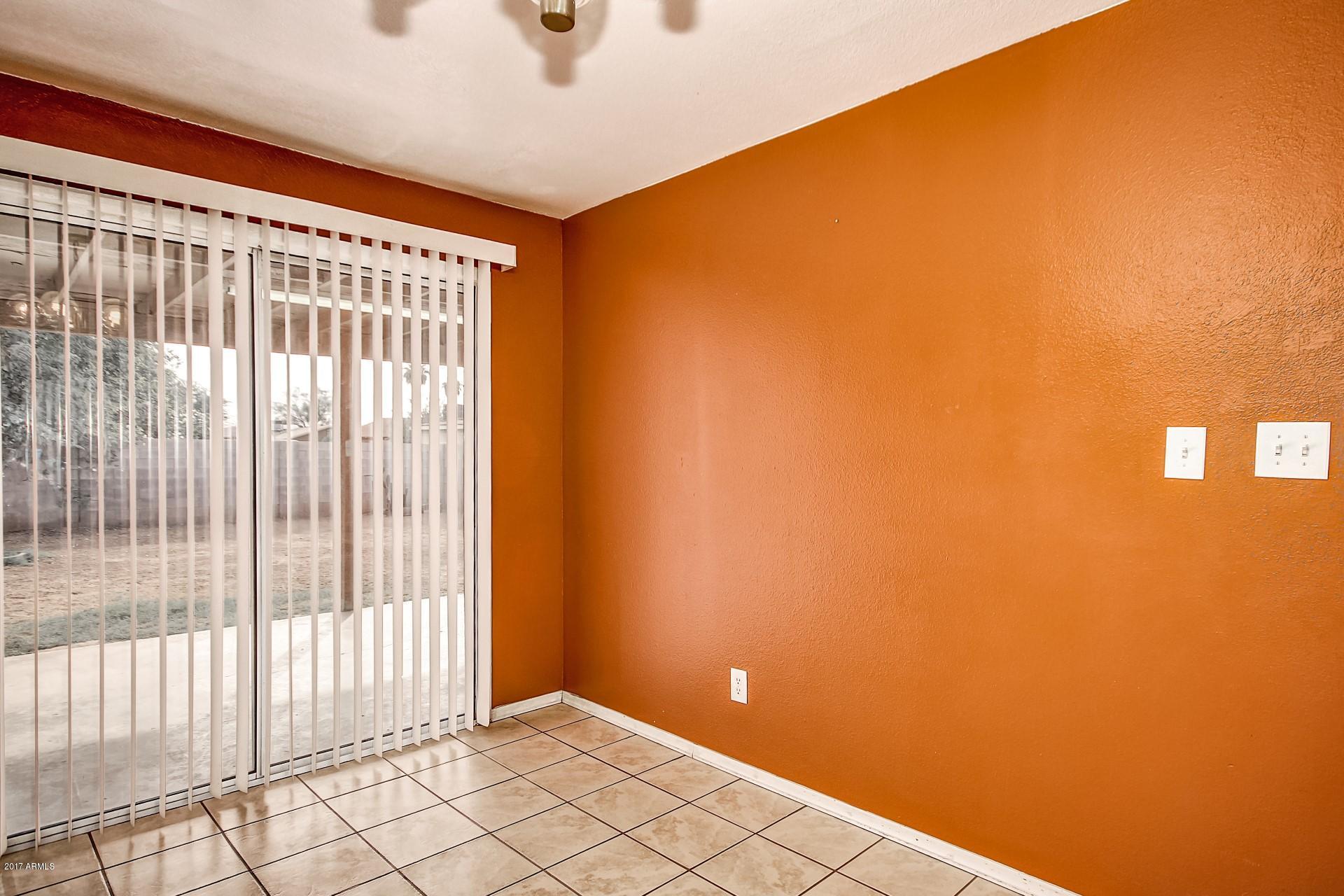 6807 West Berkeley Road Phoenix, AZ 85035 - Photo 7 of 27 Berkeley (7)