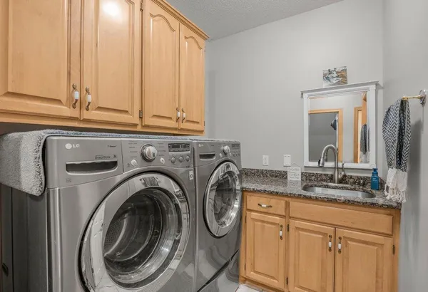 $1,200,000 | 15886 64th Street Southeast, Becker, MN 55308