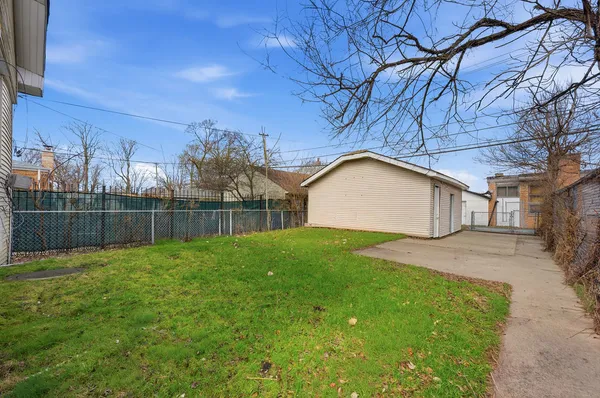 $240,000 | 1018 West 115th Street, Chicago, IL 60643