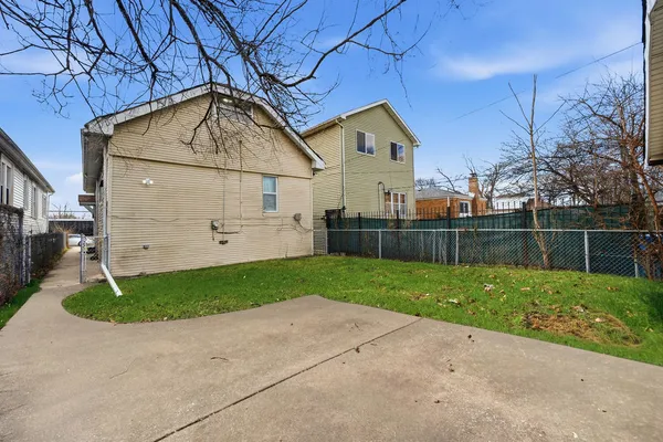 $240,000 | 1018 West 115th Street, Chicago, IL 60643