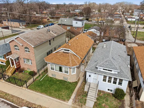 $240,000 | 1018 West 115th Street, Chicago, IL 60643