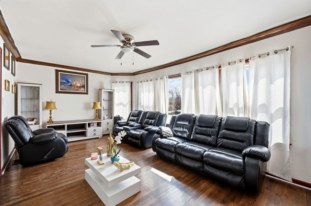 1018 West 115th Street Chicago, IL 60643 - Photo 4 of 29