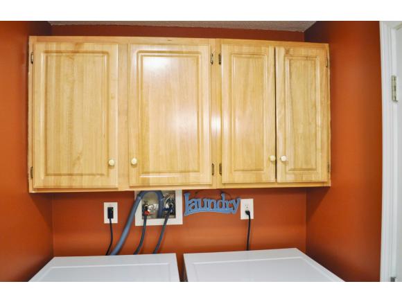 9 Salisbury Road, Unit 61 Nashua, NH 03064 - Photo 12 of 30