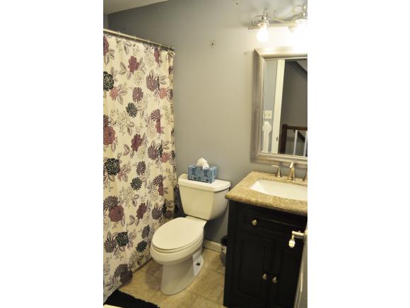 9 Salisbury Road, Unit 61 Nashua, NH 03064 - Photo 17 of 30