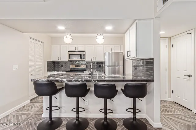 $290,000 | 200 East Southern Avenue, Unit 242, Tempe, AZ 85282