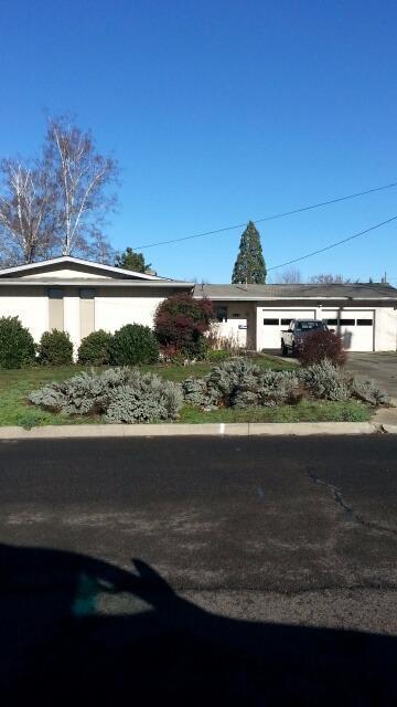 211 Kings Way Central Point, OR 97502 - Photo 1 of 1 Primary Photo
