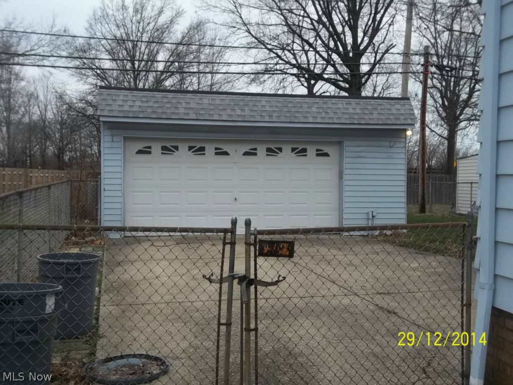 3244 Berea Road Cleveland, OH 44111 - Photo 23 of 23 2.5 Car Garage