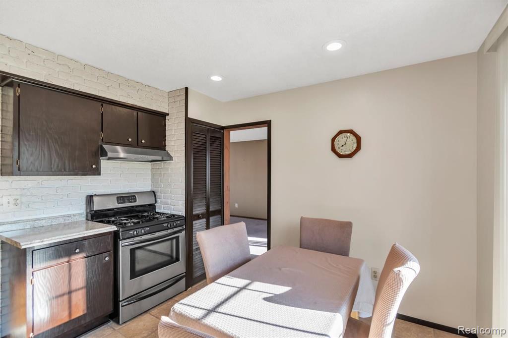 39338 Roland Drive Sterling Heights, MI 48310 - Photo 8 of 28 Gallery Image 8