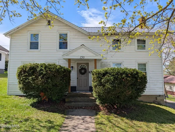 $199,000 | 150 Otsego Street, Canajoharie, NY 13317