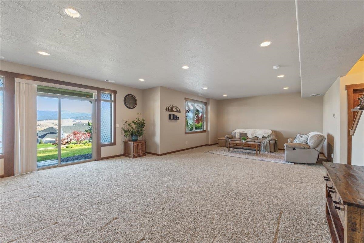 18007 East Daystar Road Greenacres, WA 99016 - Photo 29 of 37 Gallery Image 29