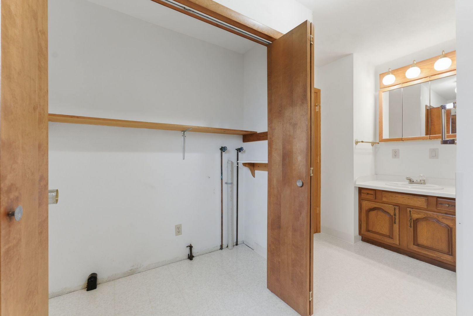 4620 50th Avenue Moline, IL 61265 - Photo 24 of 38