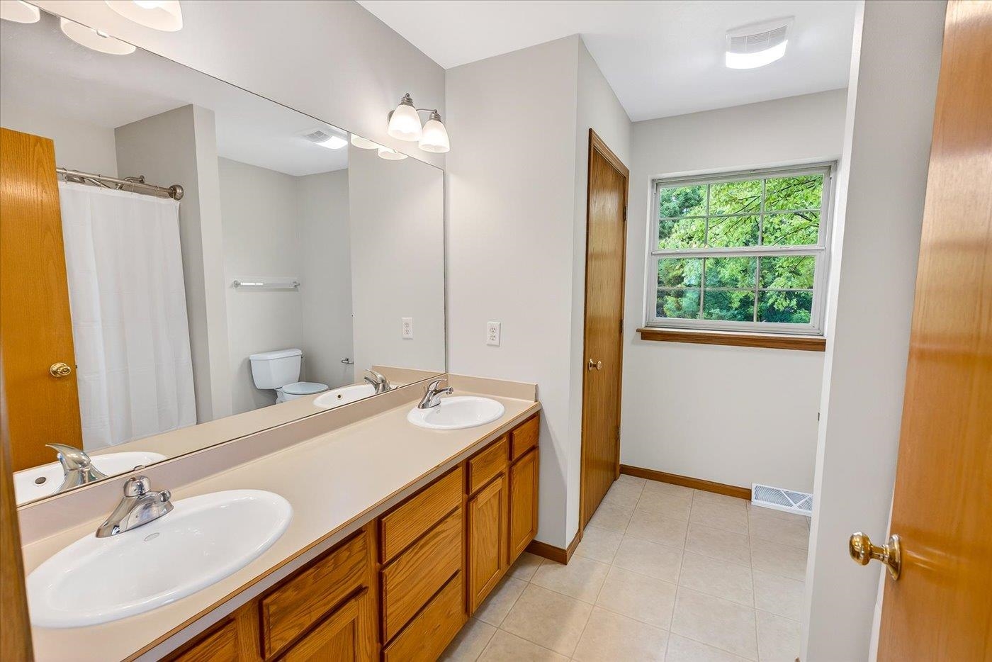 1331 Swordleaf Lane Sun Prairie, WI 53590 - Photo 19 of 29