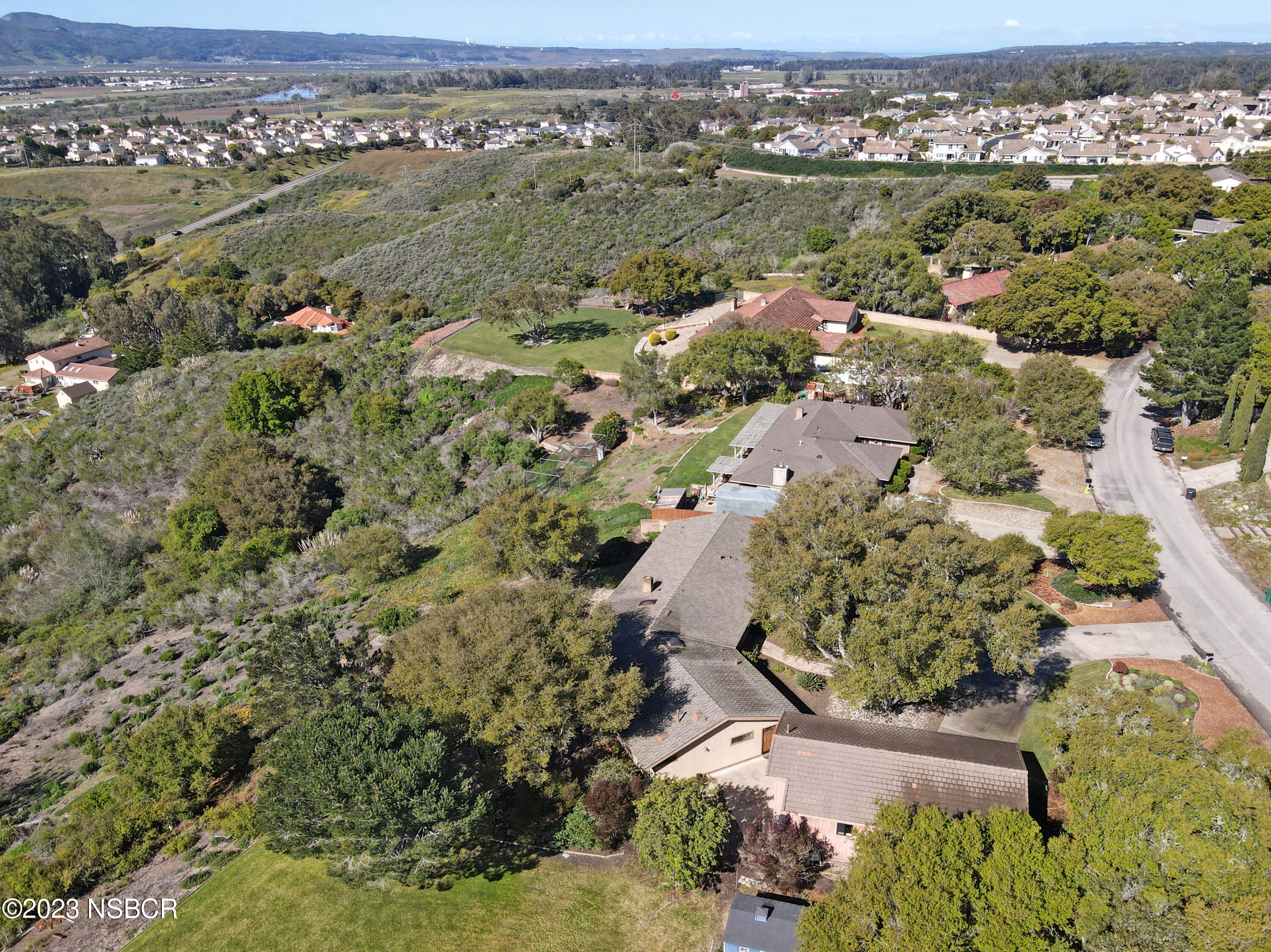 2845 Lewis Drive Lompoc, CA 93436 - Photo 3 of 68 4