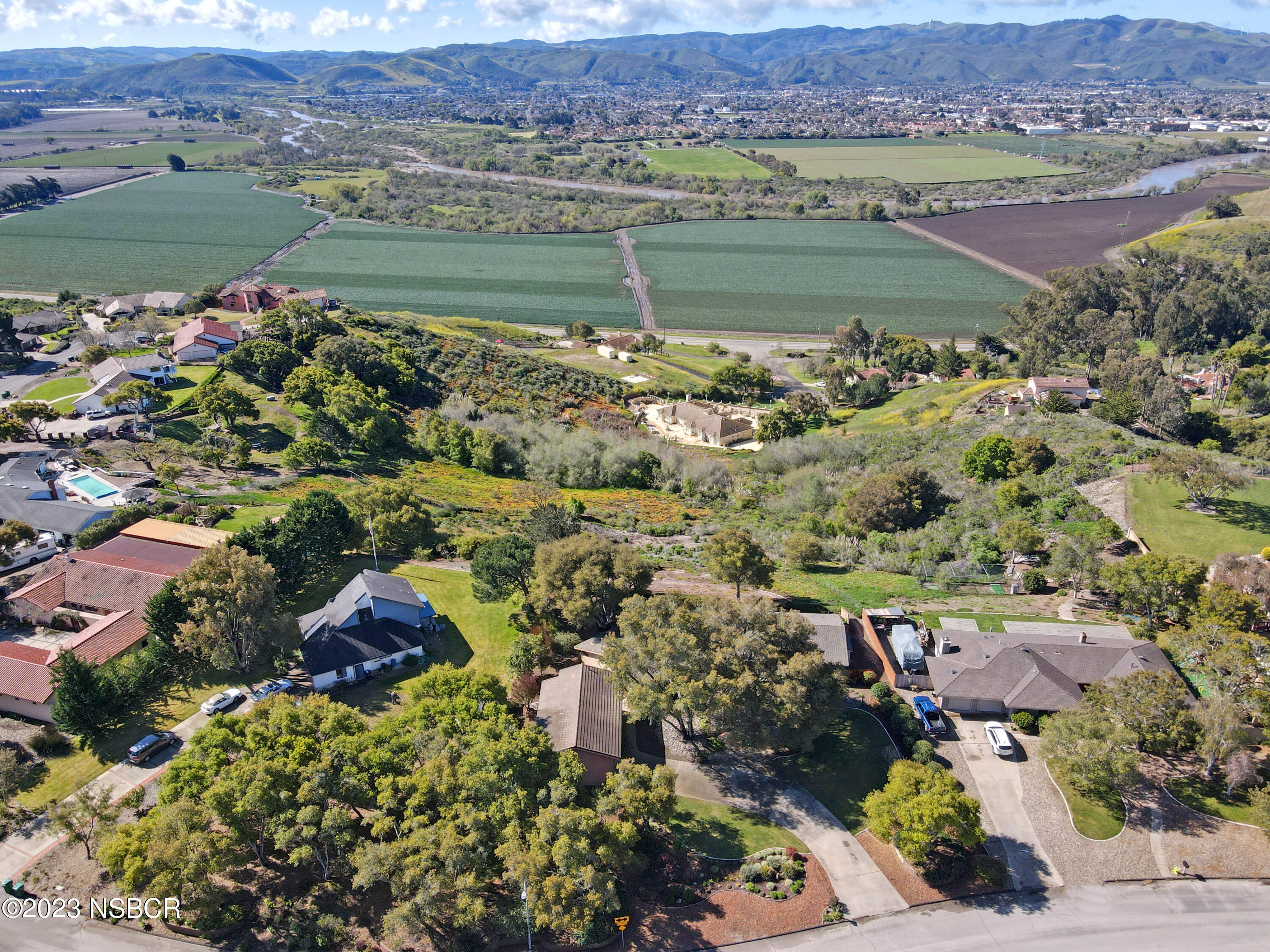 2845 Lewis Drive Lompoc, CA 93436 - Photo 5 of 68 6