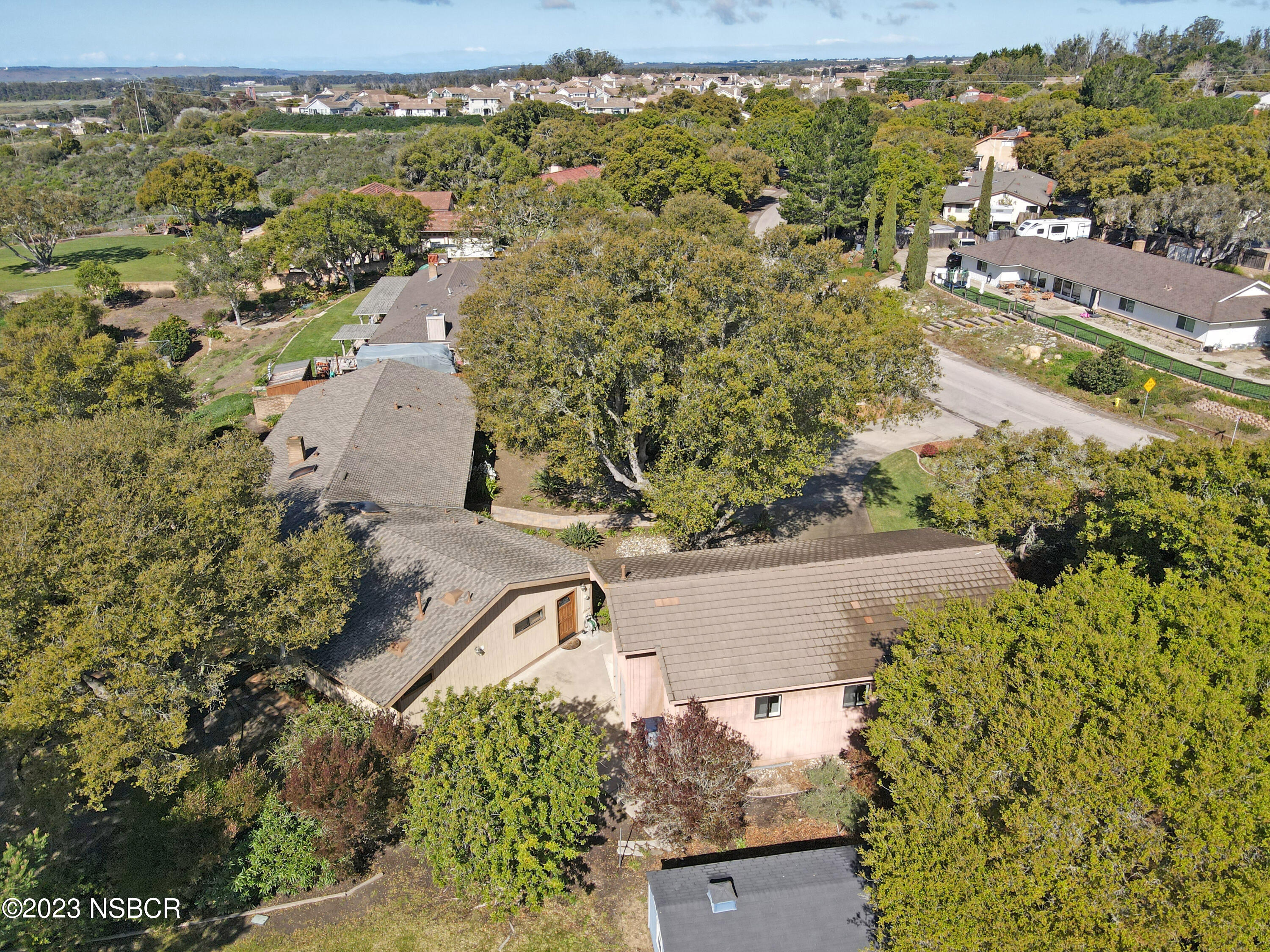 2845 Lewis Drive Lompoc, CA 93436 - Photo 10 of 68 11