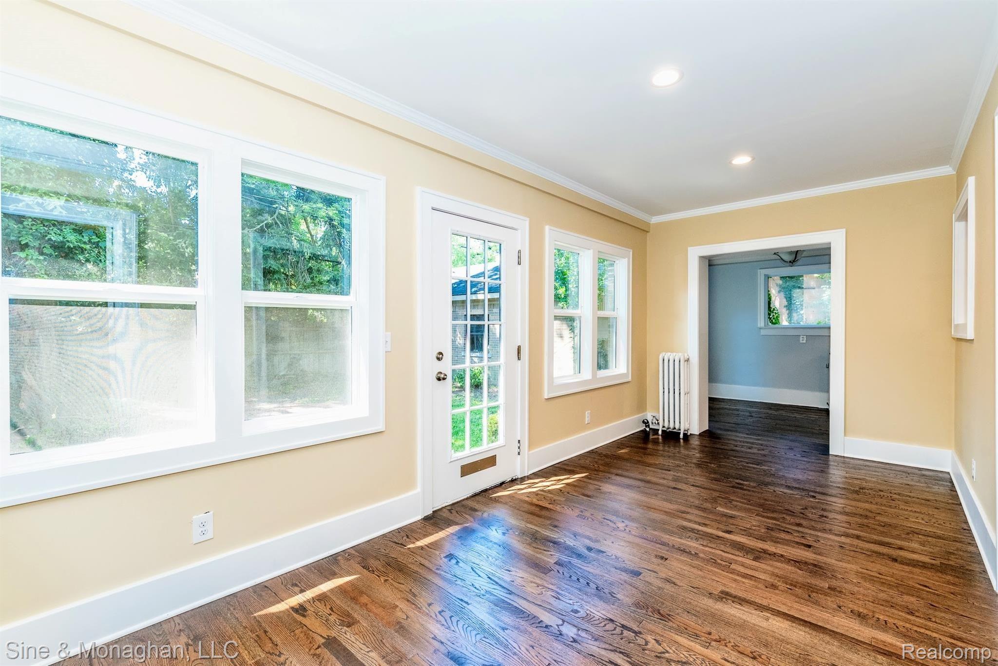 77 Moross Road Grosse Pointe, MI 48236 - Photo 7 of 28 DSC_4244.jpg