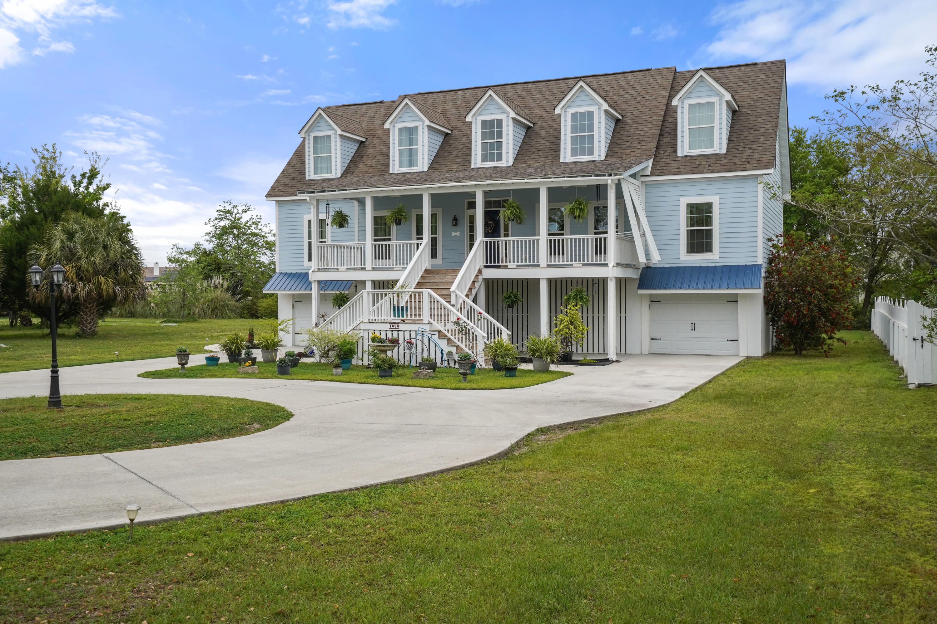 1690 Old Military Road Charleston, SC 29412 - Photo 4 of 71 812306-DEK06133
