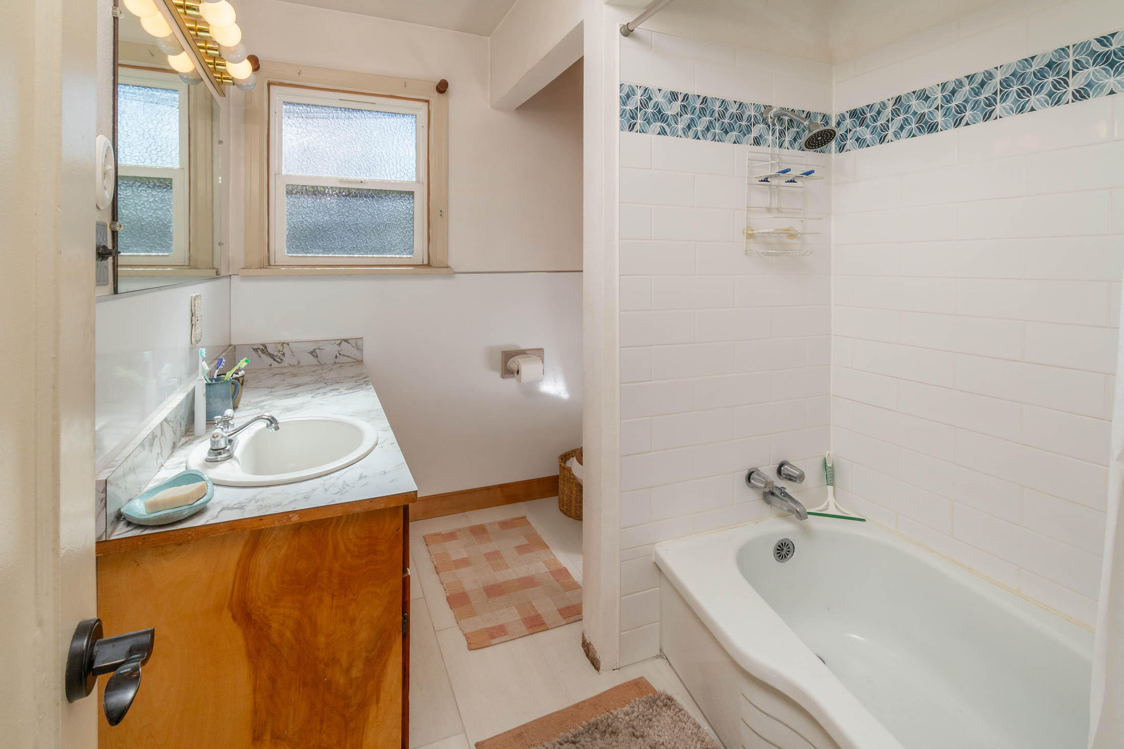1808 Southwest Kalama Avenue Redmond, OR 97756 - Photo 14 of 22 1808 SW Kalama Ave_0030