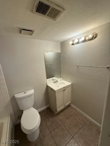 $1,300 | 3823 South Maryland Parkway, Unit D1, Las Vegas, NV 89119