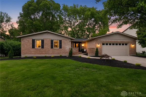 $379,900 | 199 Finsbury Lane, Troy, OH 45373
