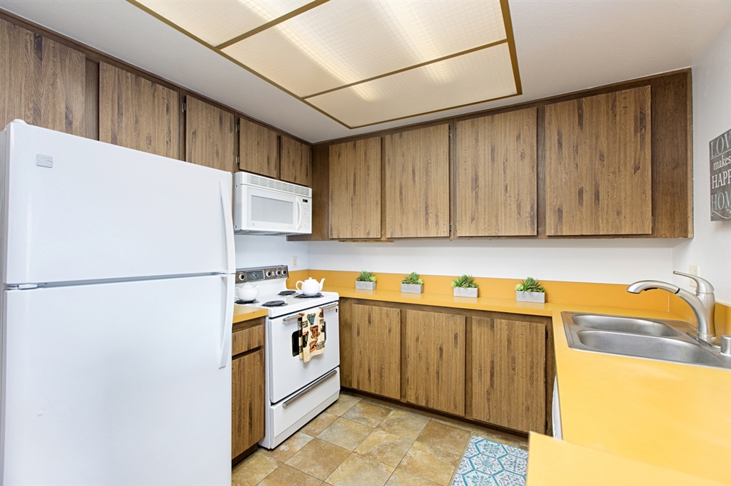 5938 Rancho Mission Road, Unit 131 San Diego, CA 92108 - Photo 3 of 25 Gallery Image 3