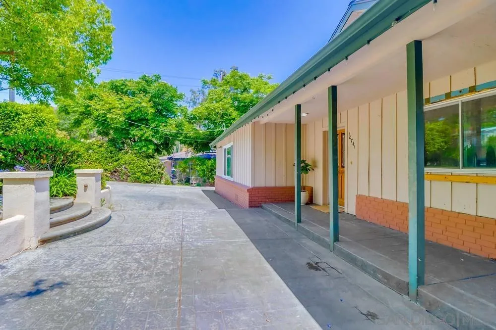 10741 Garden Way Spring Valley, CA 91978 - Photo 2 of 60 Gallery Image 2