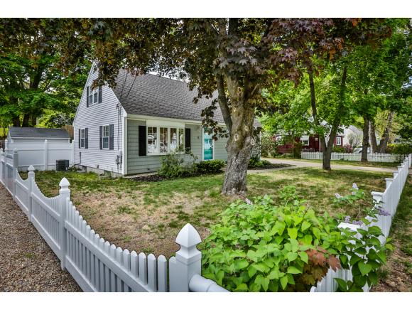 6 Syracuse Road Nashua, NH 03064 - Photo 2 of 26