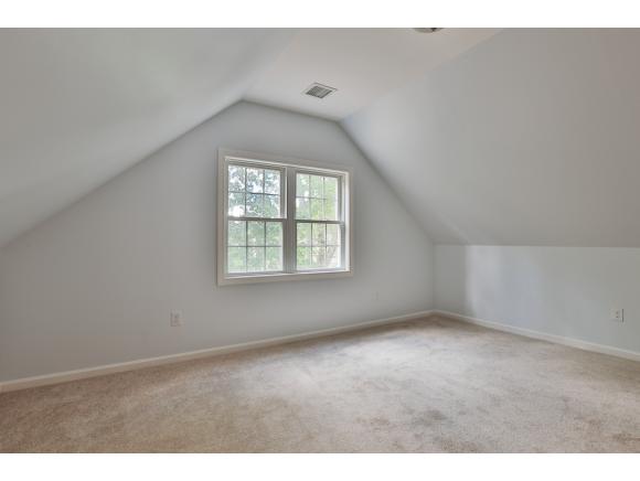 6 Syracuse Road Nashua, NH 03064 - Photo 25 of 26