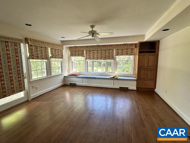1618 Oxford Road Charlottesville, VA 22903 - Photo 9 of 36 Family Room