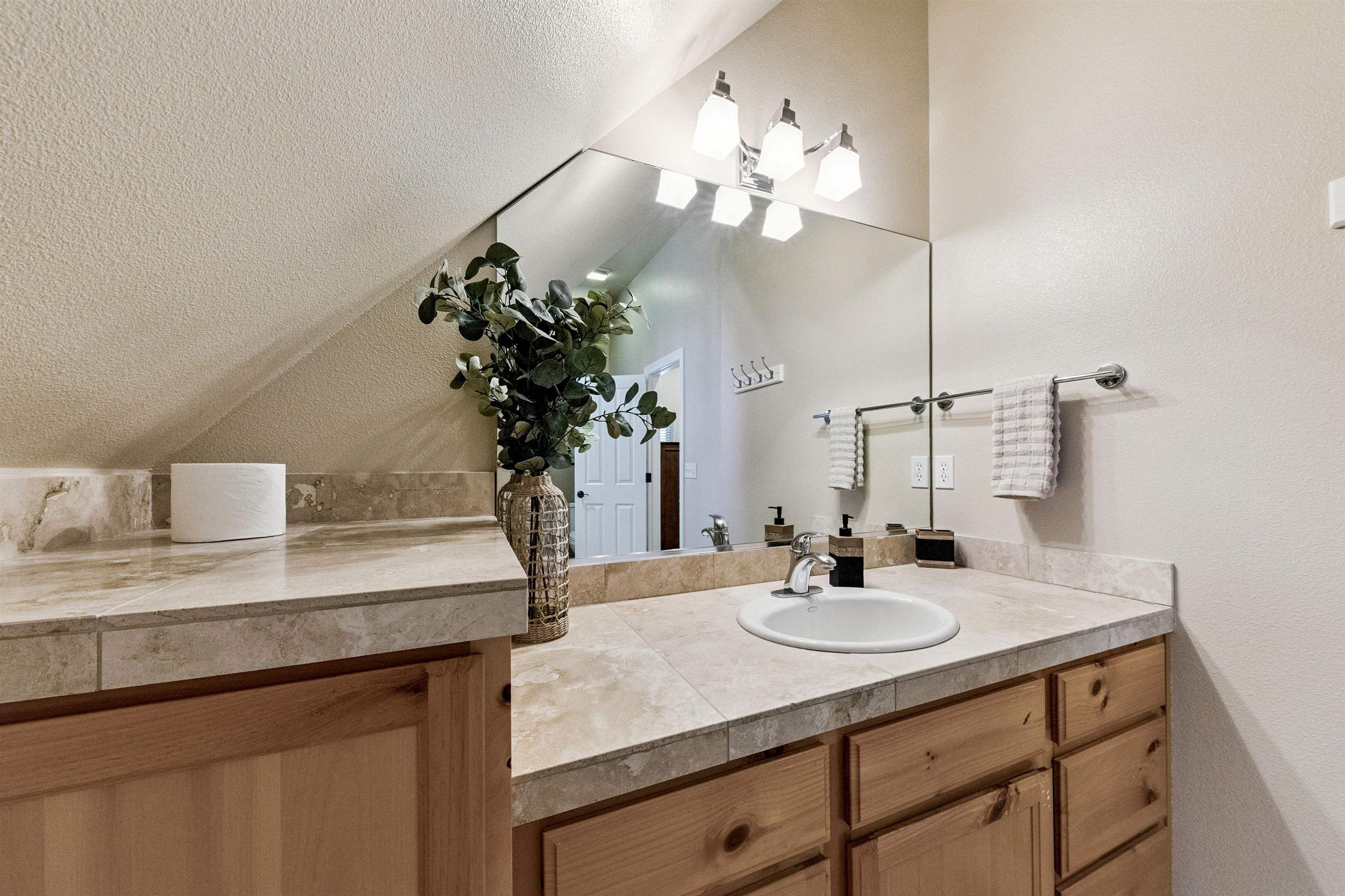 375 Islet Avenue Kings Beach, CA 96143 - Photo 22 of 28