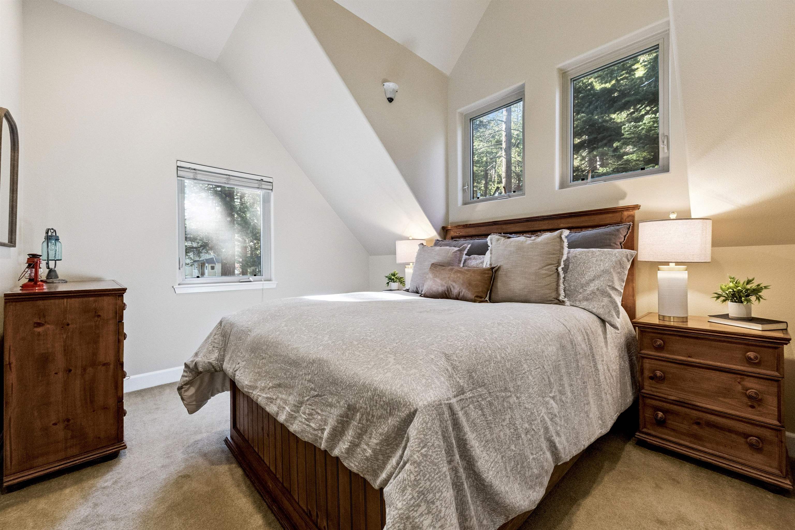 375 Islet Avenue Kings Beach, CA 96143 - Photo 26 of 28