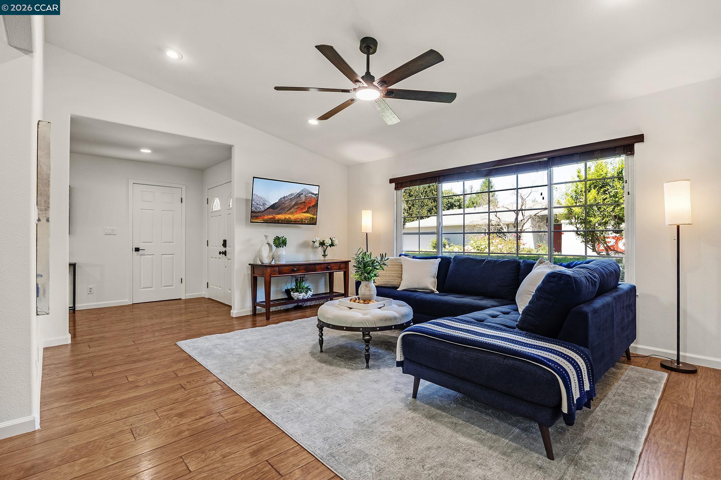 1730 Elm Road Concord, CA 94519 - Photo 10 of 44