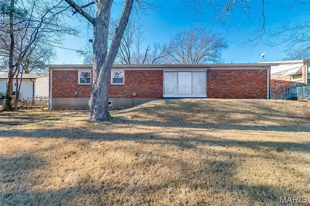 $299,000 | 11944 Roseview Lane, St. Louis, MO 63138