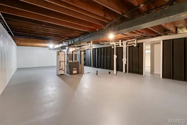 $299,000 | 11944 Roseview Lane, St. Louis, MO 63138