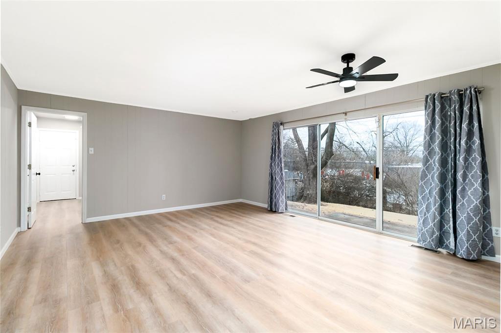 11944 Roseview Lane St. Louis, MO 63138 - Photo 8 of 28