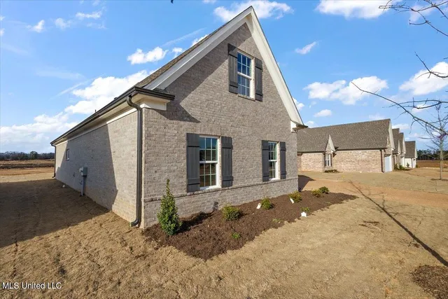 $351,900 | 6498 Beckett Lane, Olive Branch, MS 38654