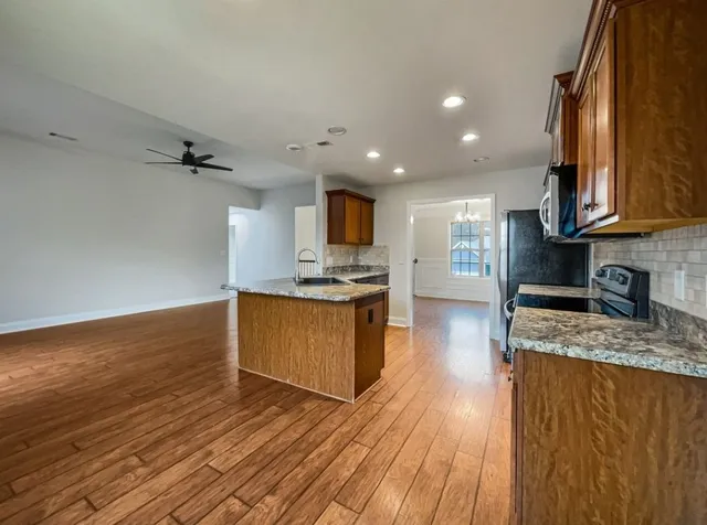 $2,200 | 1224 Meachem Drive, Clarksville, TN 37042