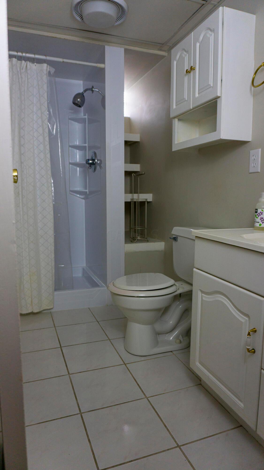 2371 Nottingham Road Columbus, OH 43221 - Photo 15 of 18 2371 Nottingham15