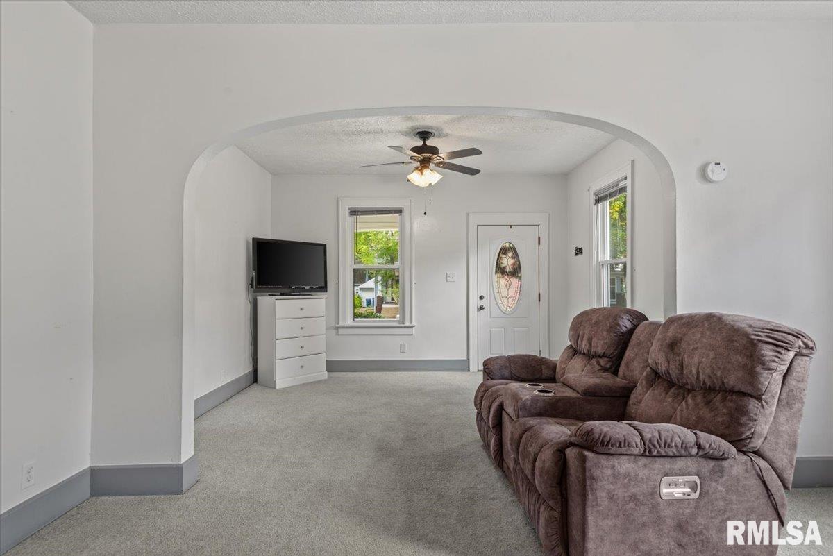 905 South State Street Springfield, IL 62704 - Photo 9 of 27 Gallery Image 9