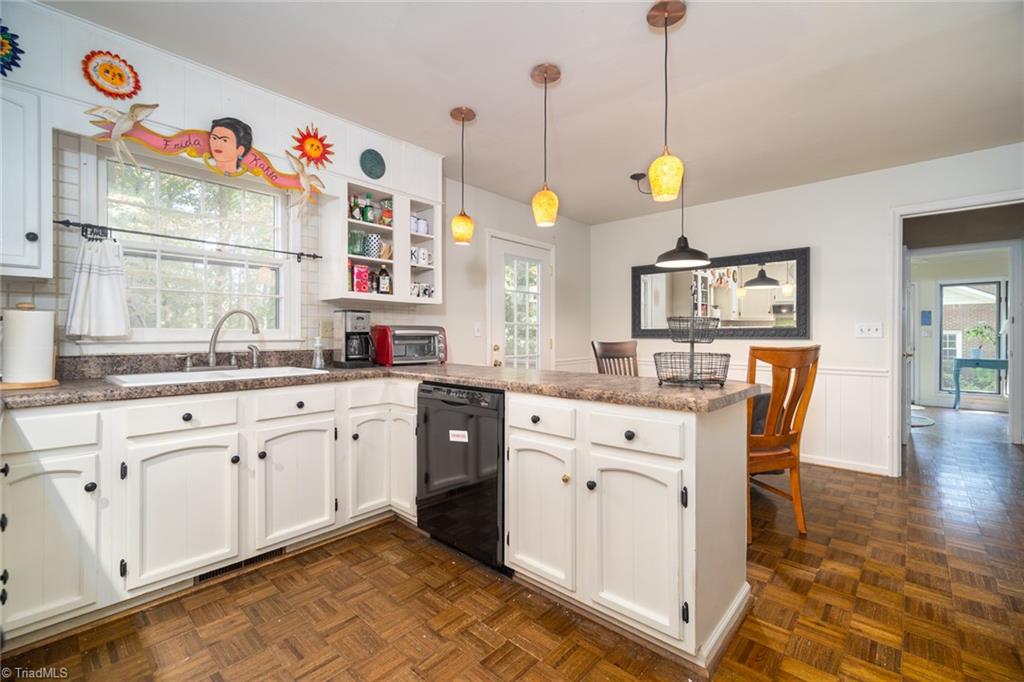 4208 Hobbs Road Greensboro, NC 27410 - Photo 13 of 35 Gallery Image 13