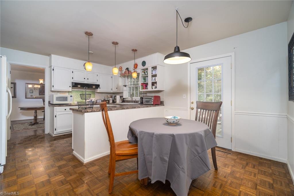 4208 Hobbs Road Greensboro, NC 27410 - Photo 15 of 35 Gallery Image 15