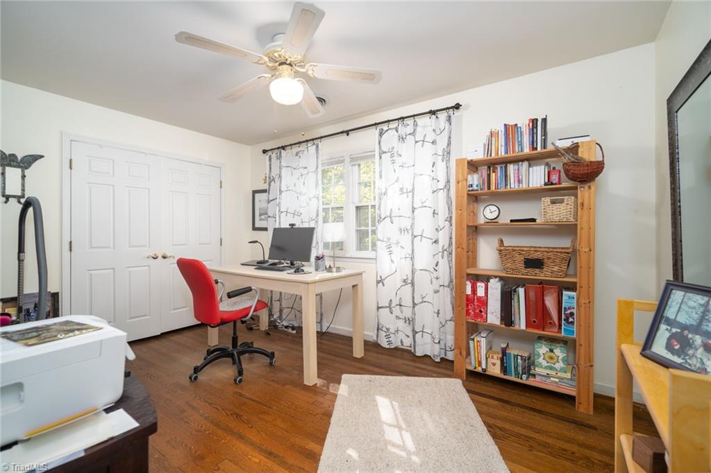 4208 Hobbs Road Greensboro, NC 27410 - Photo 21 of 35 Gallery Image 21