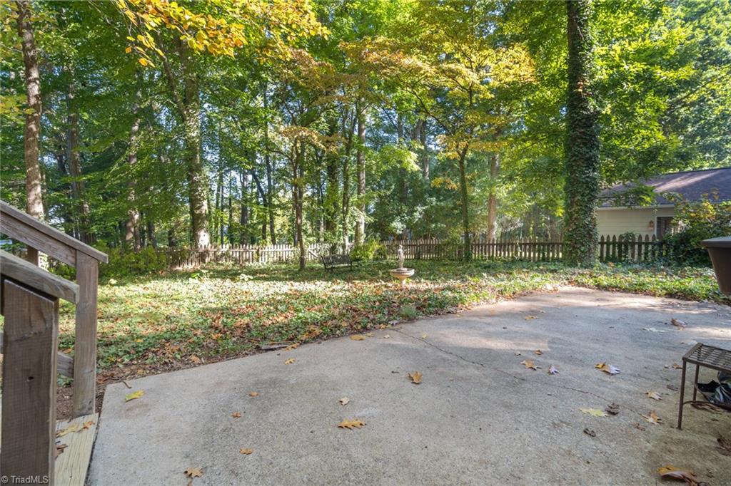 4208 Hobbs Road Greensboro, NC 27410 - Photo 32 of 35 Gallery Image 32