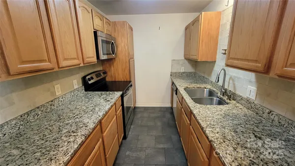 $240,000 | 1323 Queens Road, Unit 320, Charlotte, NC 28207