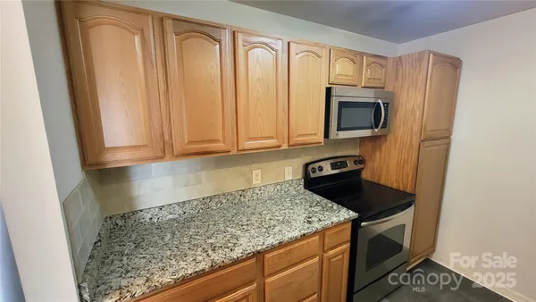 $240,000 | 1323 Queens Road, Unit 320, Charlotte, NC 28207