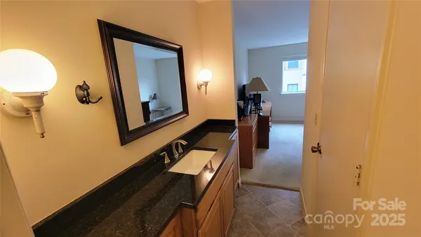 $240,000 | 1323 Queens Road, Unit 320, Charlotte, NC 28207