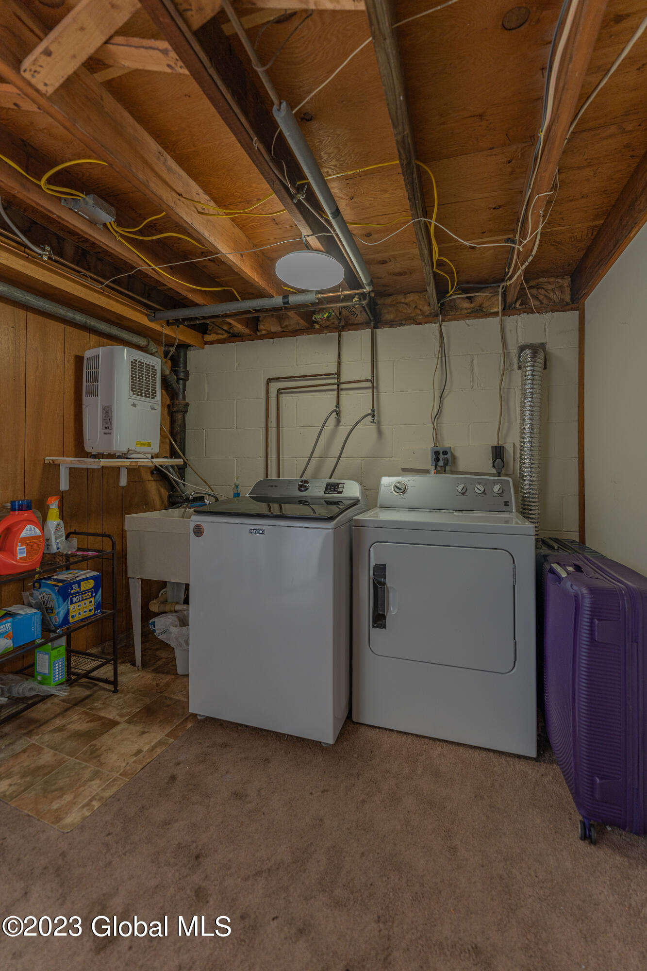 2934 Coniston Road Schenectady, NY 12304 - Photo 27 of 40 6Wash