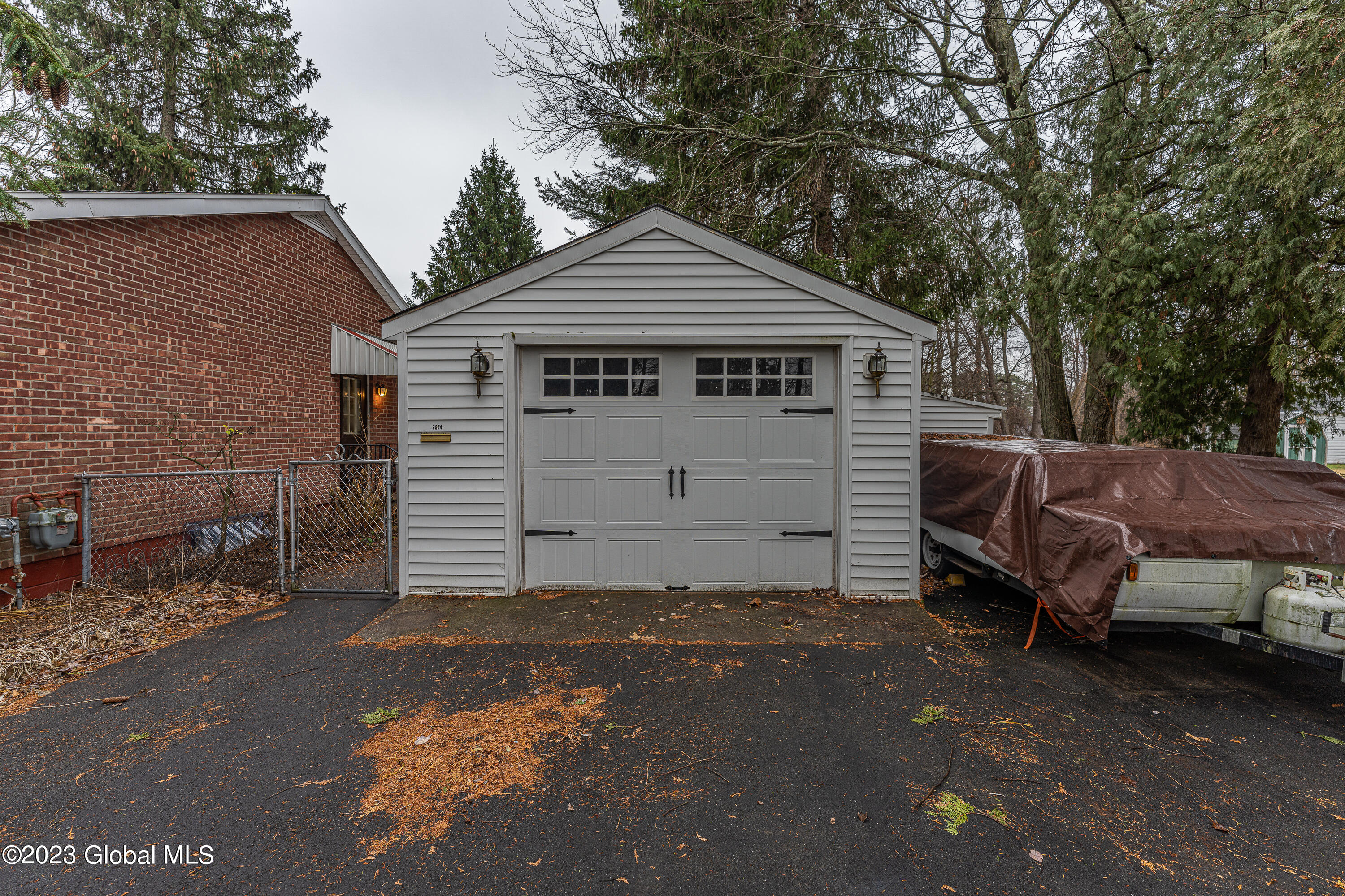 2934 Coniston Road Schenectady, NY 12304 - Photo 6 of 40 0Front 5