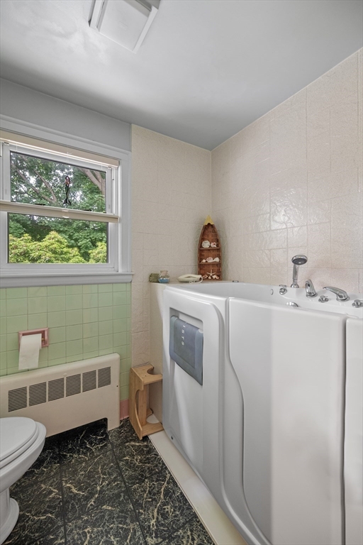 3 Countryside Lane Marblehead, MA 01945 - Photo 10 of 33