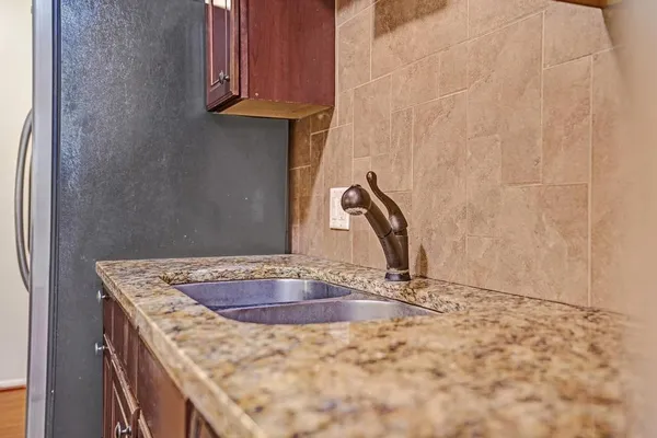 $2,000 | 2301 North Congress Avenue, Unit 27, Boynton Beach, FL 33426